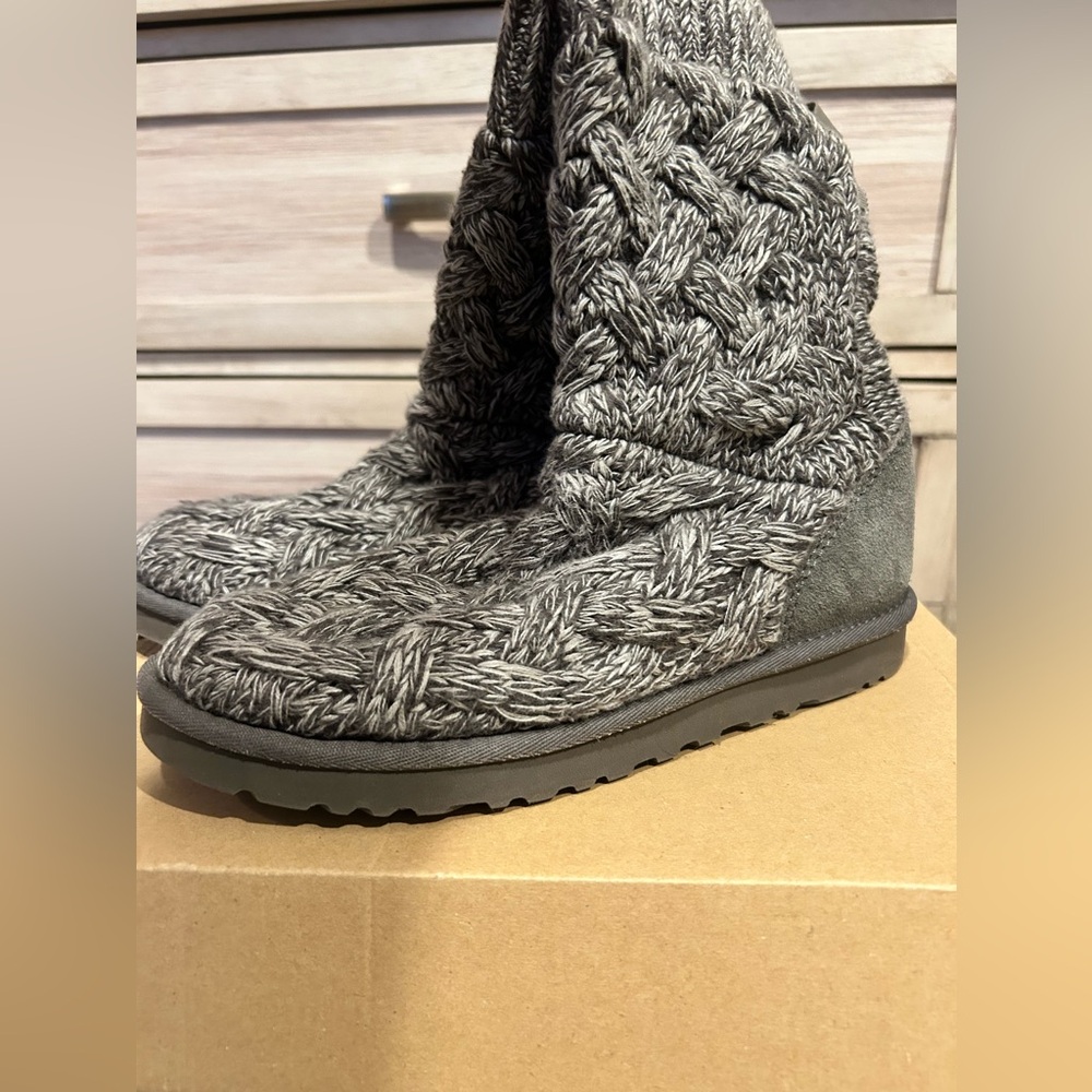 Women’s isla ugg boots